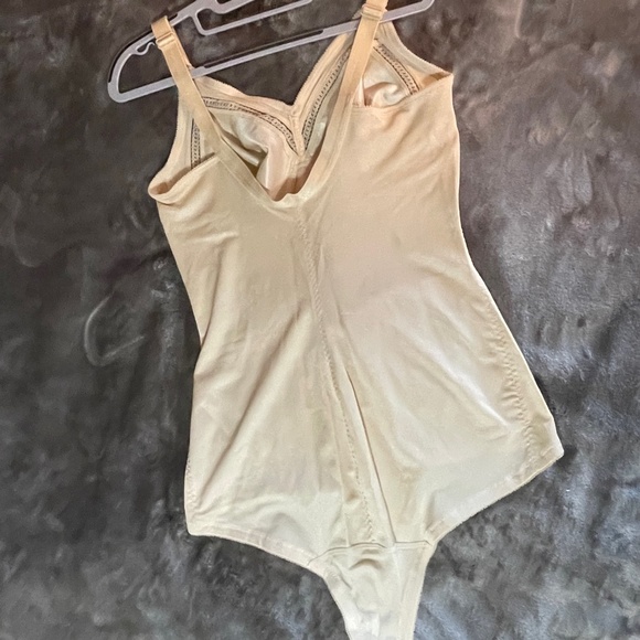 Vintage Playtex Body Suit Girdle with snap crotch. - Picture 6 of 6